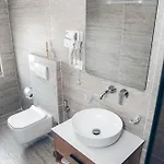 Hotel Iseberi 4*