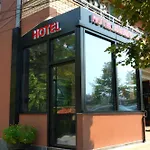 Iseberi Hotel